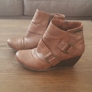 ⭐FINAL PRICE⭐ Blowfish Brown Ankle Booties